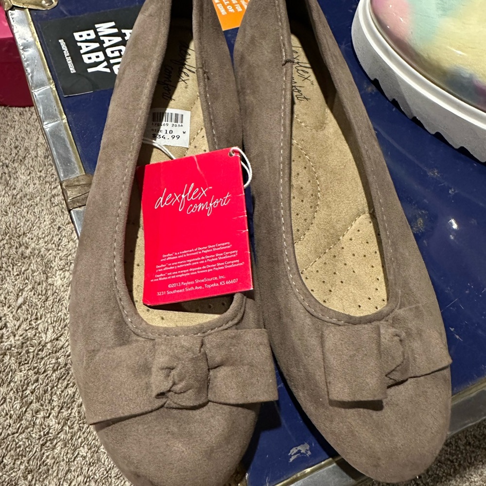 Dexflex Comfort Women's Taupe Flats with Bow